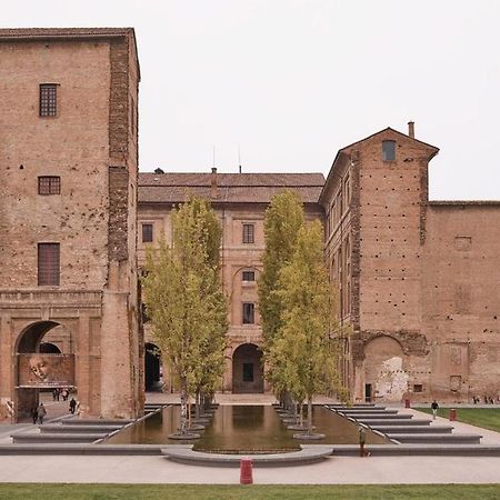 Апартаменты Le Colonne 16 30 Парма Экстерьер фото